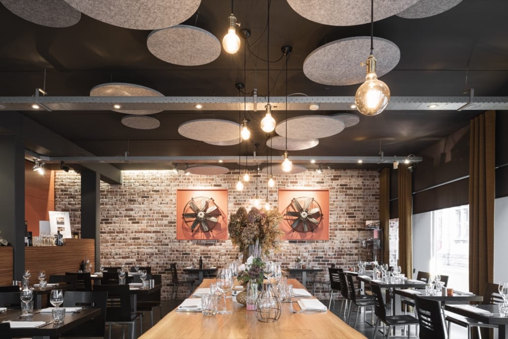 Overview of acoustic ceiling panels in a restaurant